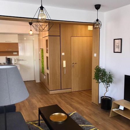 Golden View Of Plovdiv Apartment Exterior photo
